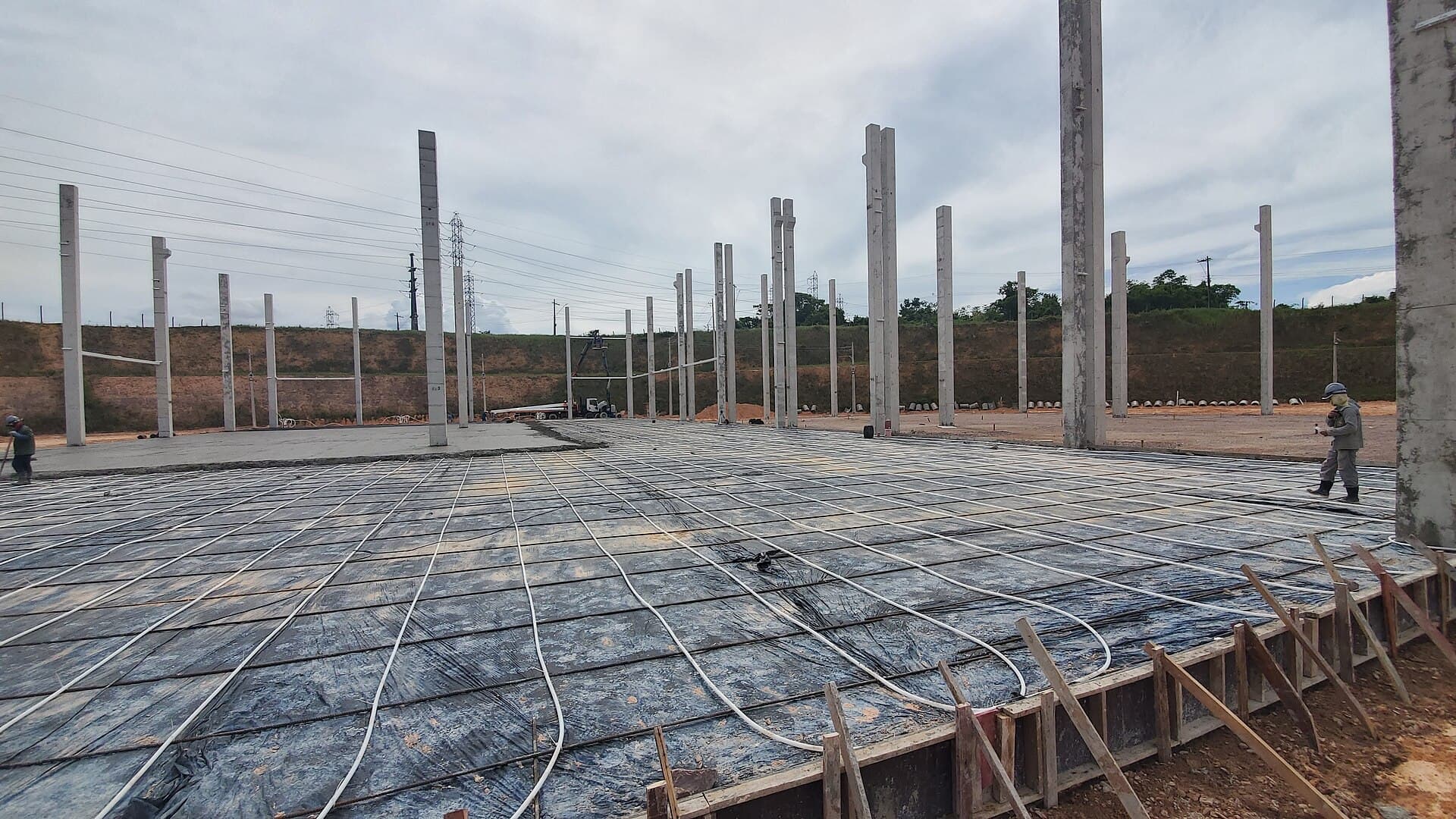 Preparation of a large warehouse concrete floor